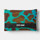 茶色とティール（緑がかった色）の牛のパターン アクセサリーポーチ (正面)