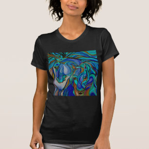 茶色とティール（緑がかった色）の野生の馬 Tシャツ