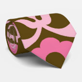 茶色とピンクの春の花 ネクタイ (ロール)