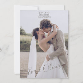 茶色と白のミニマル紙テクスチャ招待状 招待状