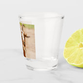 茶色と白のヤギ ショットグラス (右)