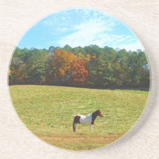 茶色と白の馬、秋の木、青空 コースター (正面)