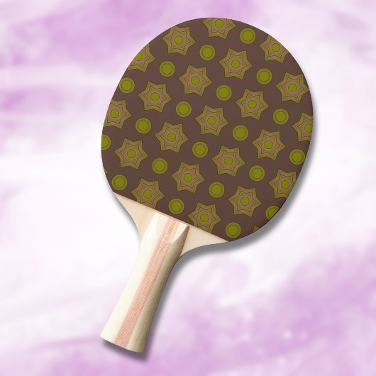 茶色と緑の星と円 卓球ラケット