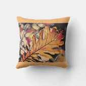 茶色と赤の秋のオークの葉 クッション (裏面)