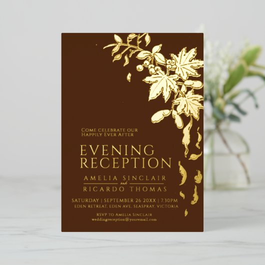 茶色と金の落ち葉の結婚式の披露宴 箔招待状 (立ち正面)
