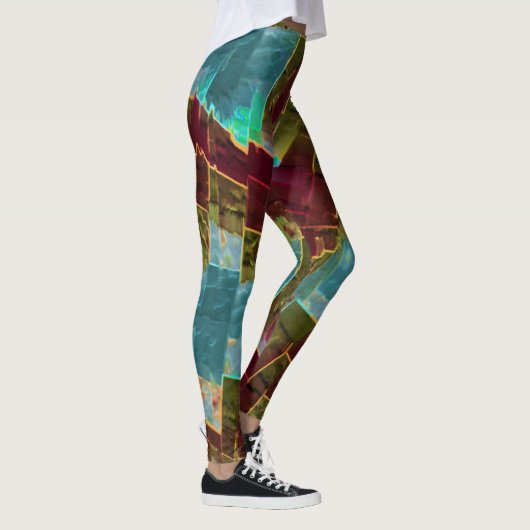 茶色と青の斑点のある彫刻されたワックス レギンス (右)