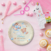 茶色と青の風船と雲を持つテディベア ペーパープレート (パーティー)