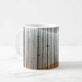 茶色と黒のイラストレーション コーヒーマグカップ (正面左)