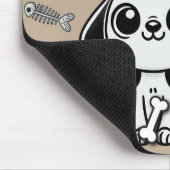 茶色と黒の魚の骨の子犬のキュートなオフィス マウスパッド (コーナー)