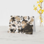 茶色のぶち猫のデザインのブランクの挨拶状 カード (黄色い花)