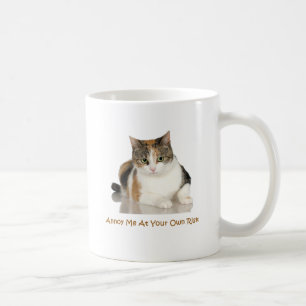 茶色のぶち猫: 私を自己の責任において悩まして下さい コーヒーマグカップ