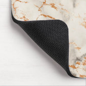 茶色のアクセントと白い抽象芸術パターン マウスパッド (コーナー)