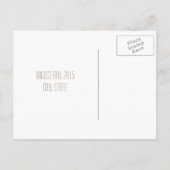 茶色のインスパイア紙矢印が日付を保存 – 白 案内ポストカード (裏面)