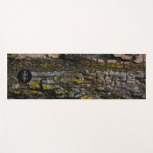 茶色のカッコいい苔むした木の樹皮の黄色の地衣類モノグラム ヨガマット (正面(横))