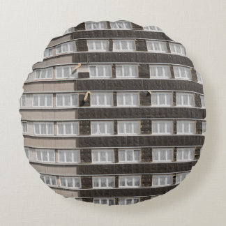 茶色のコマーシャル建物 ラウンドクッション
