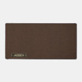 茶色のステッフェイクチレザー – パーソナライズ デスクマット (正面)