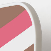 茶色のストライプピンク色の白に合わせたパターン ピックルボールラケット (左詳細)