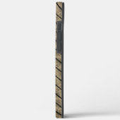 茶色のストライプ仕切りと黒またはチェスの傾き Case-Mate iPhoneケース (裏面 / 左)