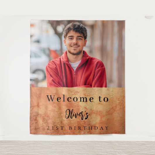 茶色のテラコッタの壁の写真の誕生日へようこそ タペストリー (正面)