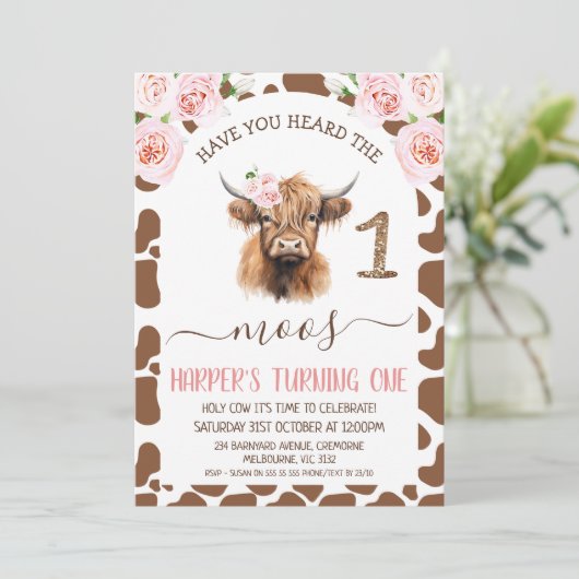 茶色のハイランド牛がモオスの最初の誕生日を聞いた 招待状 (スタンド正面)