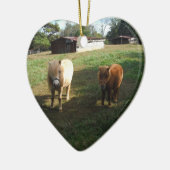 茶色のブロンド、2つのミニチュアウマ、"リトルポニー" セラミックオーナメント (左)