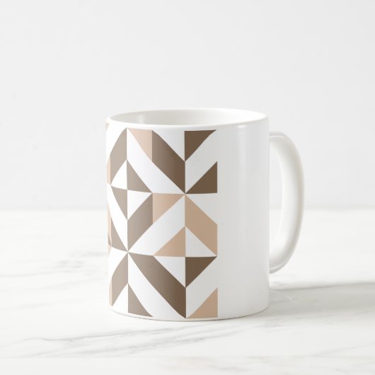 茶色のベージュのジオメトリックキューブパターン コーヒーマグカップ (正面右)
