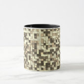 茶色のベージュのトーンで重なり合う小さな正方形 マグカップ (中央)