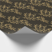 茶色のホリーベリーリグの葉のパターン ラッピングペーパー (角)