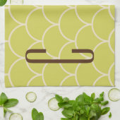 茶色のモノグラムオンレトログリーンパターン キッチンタオル (折り畳み)