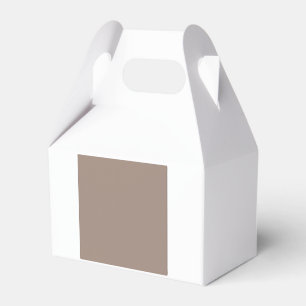 茶色の壁に入った壁 フェイバーボックス