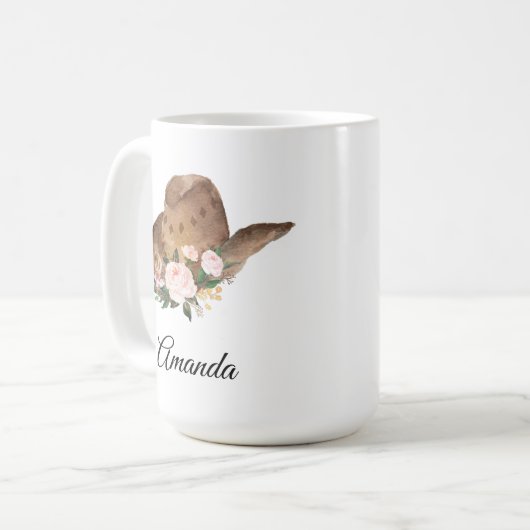 茶色の女性のカーボーイハットとピンクの花 コーヒーマグカップ (正面左)