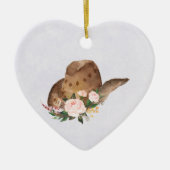 茶色の女性のカーボーイハットとピンクの花 セラミックオーナメント (正面)