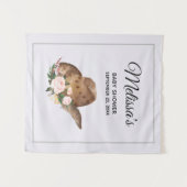 茶色の女性のカーボーイハットとピンクの花 タペストリー (正面(横))