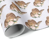 茶色の女性のカーボーイハットとピンクの花 ラッピングペーパー (ロールコーナー)