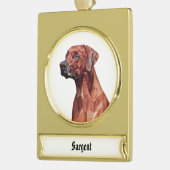 茶色の幾何学的な犬 ゴールドプレートバナーオーナメント (左)