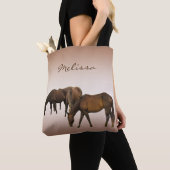 茶色の放牧馬の動物トートバッグ トートバッグ (クローズアップ)