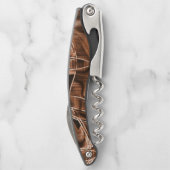 茶色の曲がったテープが重なり合う(レリーフ、 浮き彫りでハイライト表示) ソムリエナイフ (裏面)