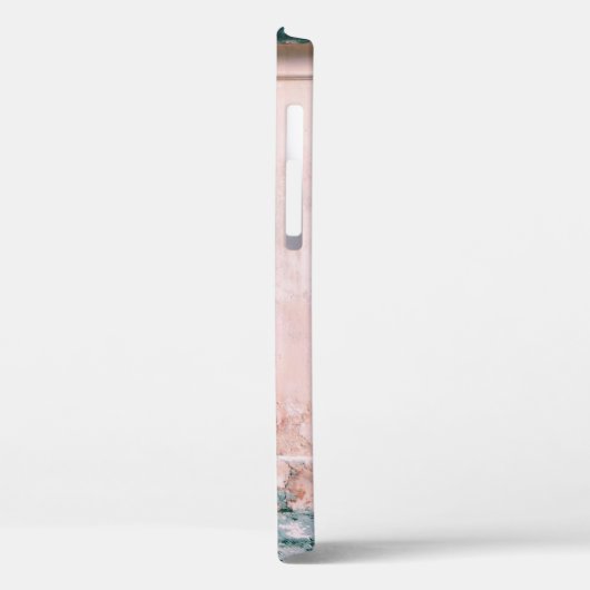 茶色の木戸の横の緑の植物 Case-Mate iPhoneケース (裏面 / 左)