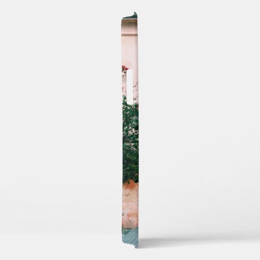 茶色の木戸の横の緑の植物 Case-Mate iPhoneケース (裏面 / 右)