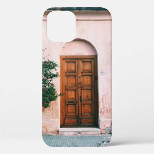 茶色の木戸の横の緑の植物 Case-Mate iPhoneケース (裏面)