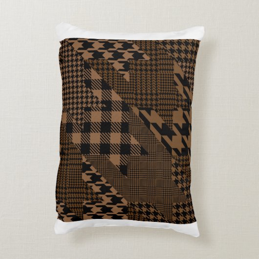 茶色の格子千鳥格子の縞模様のパッチワークコラージ アクセントクッション (裏面(縦))