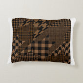 茶色の格子千鳥格子の縞模様のパッチワークコラージ アクセントクッション (裏面)