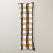 茶色の格子縞チェックパターン ボディピロー (正面縦)