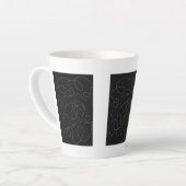 茶色の波状の線パターンブラックデザイン カフェラテマグ (左アングル)