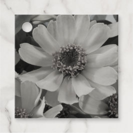 茶色の目のスーザン花 フェイバータグ