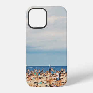 茶色の砂のビーチ iPhone 12ケース