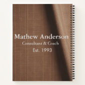 茶色の素朴なリネン印刷ベージュのヴィンテージの名前を追加 ノートブック (裏面)