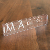 茶色の素朴なレンガの石に名前の文字の年日付を追加 デスクネームプレート (側面)