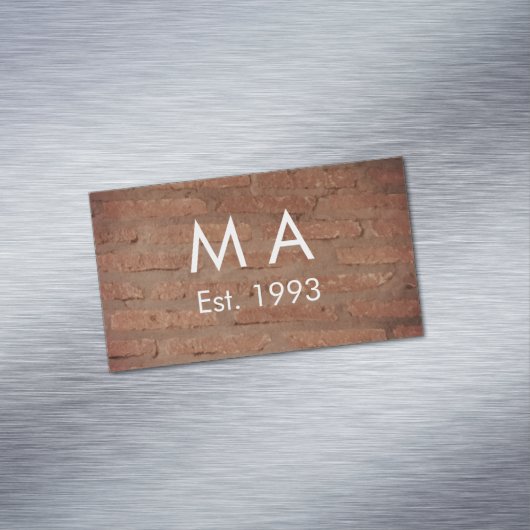 茶色の素朴なレンガの石に名前の文字の年日付を追加 マグネット名刺 (インサイチュ)