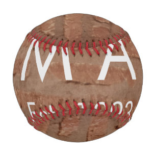 茶色の素朴なレンガの石に名前の文字の年日付を追加 野球ボール